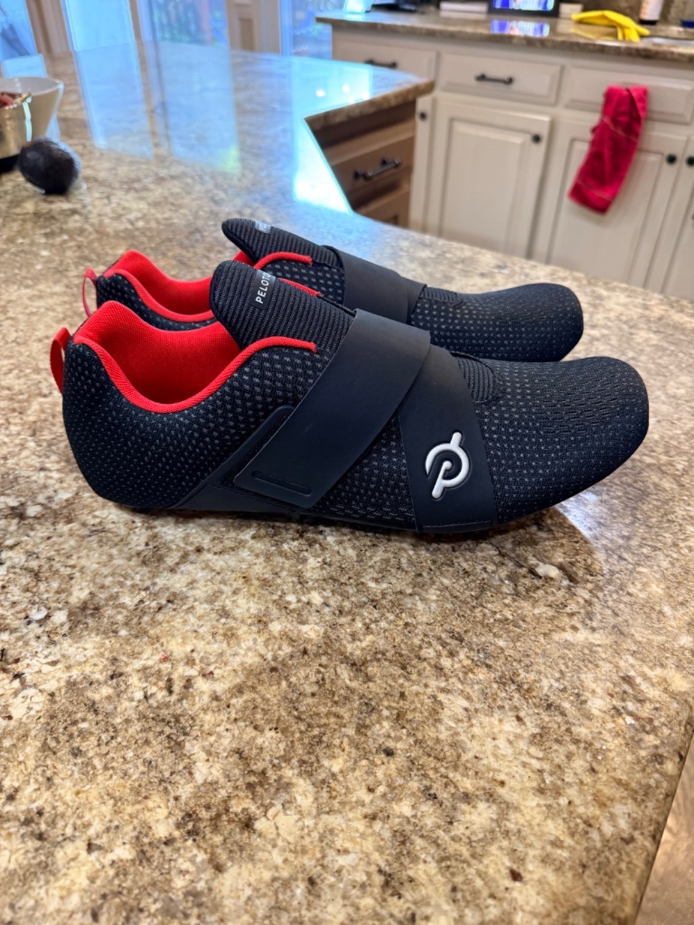 Peloton Altos Cycling Shoes W7 M5.5 with clips